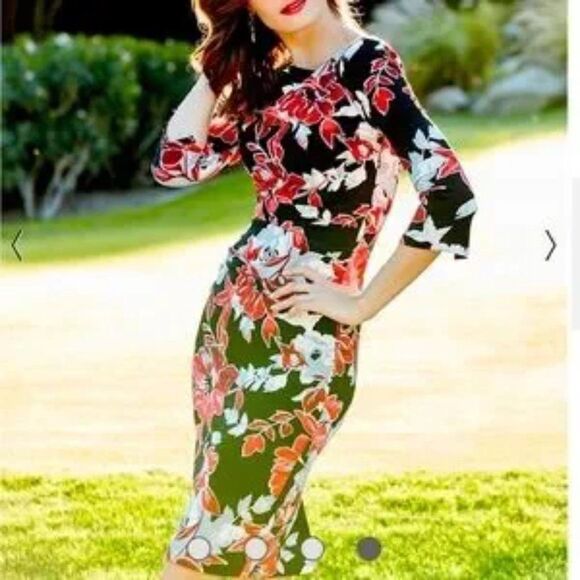 White House Black Market Dresses & Skirts - NWT WHBM Draped-Neck Floral Sheath Dress GG8